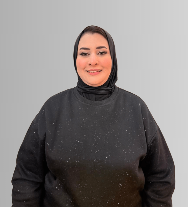 الأستاذة نورا بن عامر